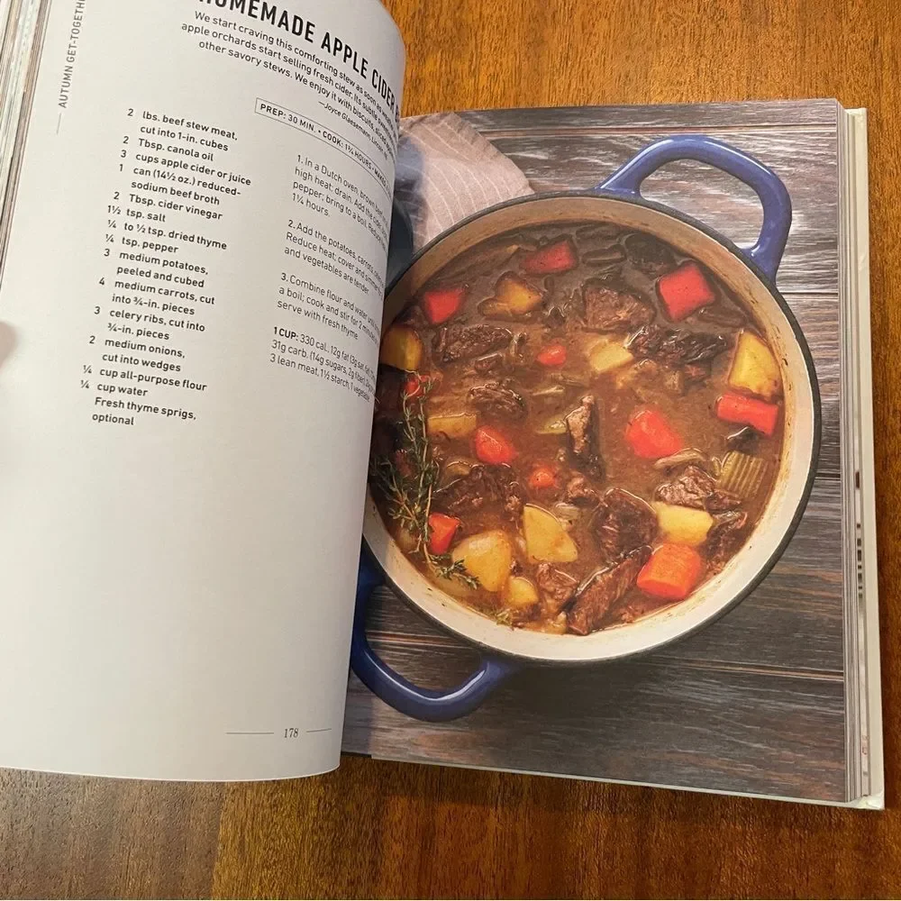 Taste of Home Farmhouse Entertaining Recipe and Cookbook Hardcover